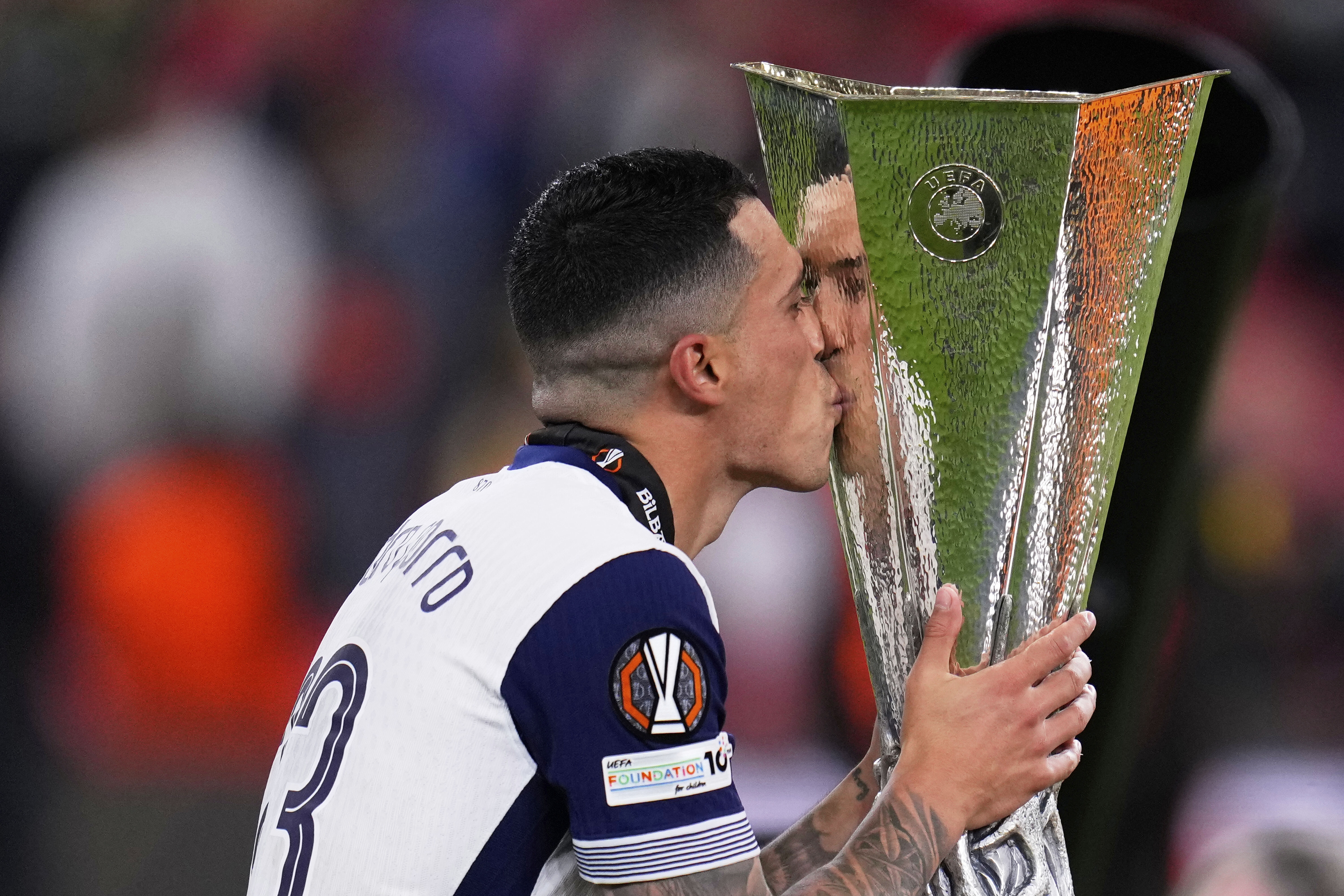 热刺险胜曼联,博格巴扑点救主亚洲杯 热刺险胜曼联,博格巴扑点救主亚洲杯